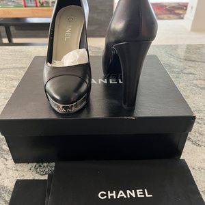 CHANEL Platform Pumps, Black, Womens size 40